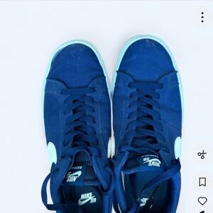 Nike SB Deep Blue Sneakers